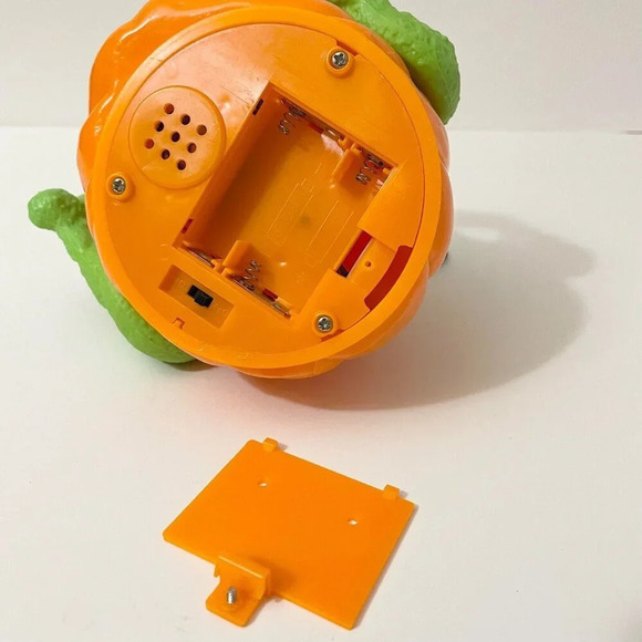 Vtg 90s Animated Shakin Mutant Pumpkin Lights Up 6 Inch Tall Halloween Decor - Picture 11 of 16